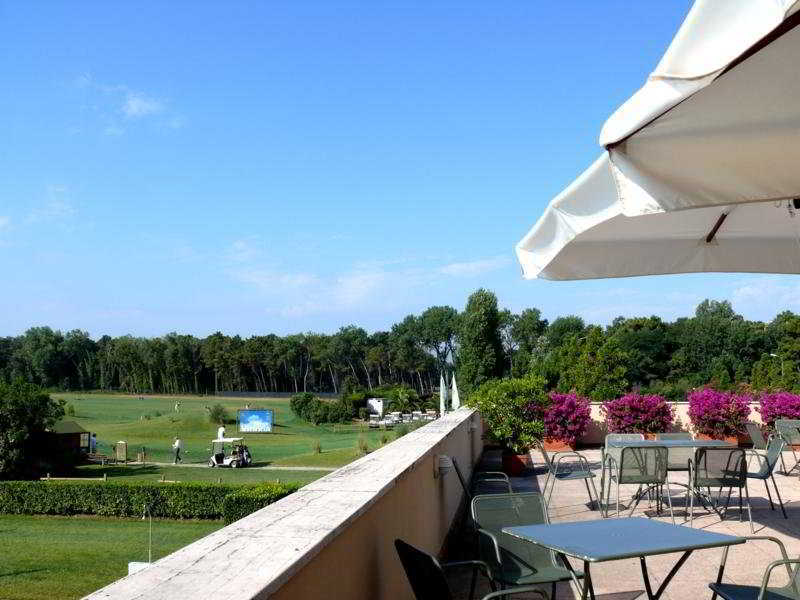 Cosmopolitan Golf & 2*