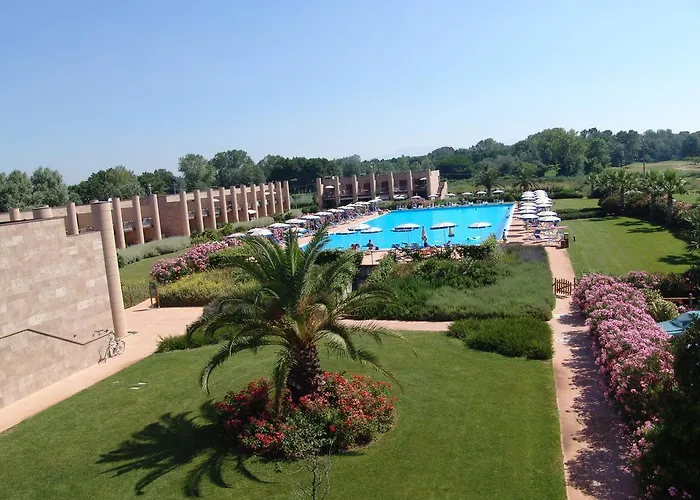 Cosmopolitan Golf & Beach Resort