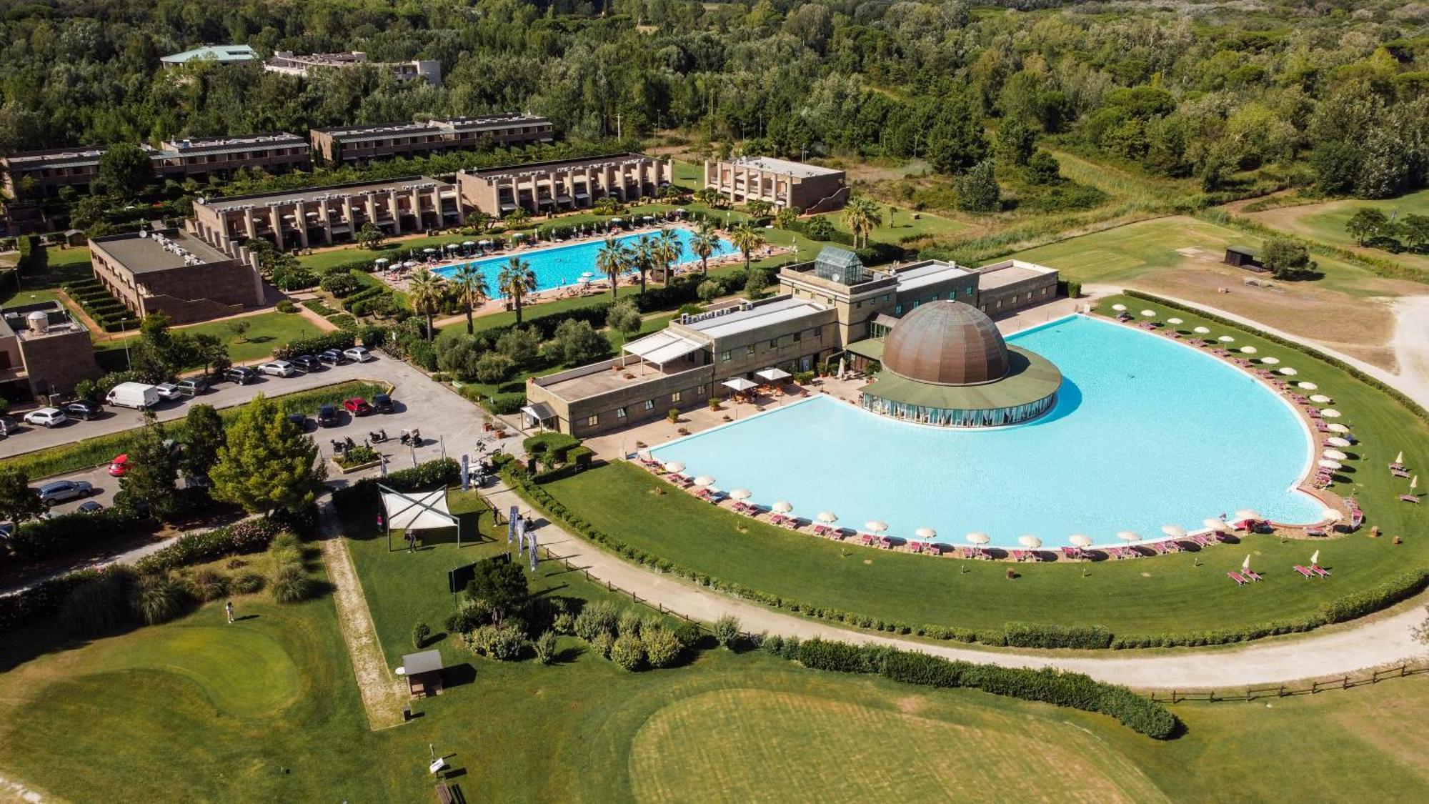 Cosmopolitan Golf & Tirrenia